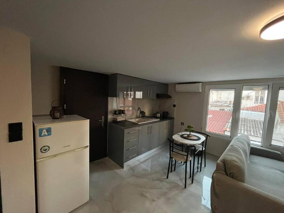 Cozy Studio In Alexandroupolis Экстерьер фото